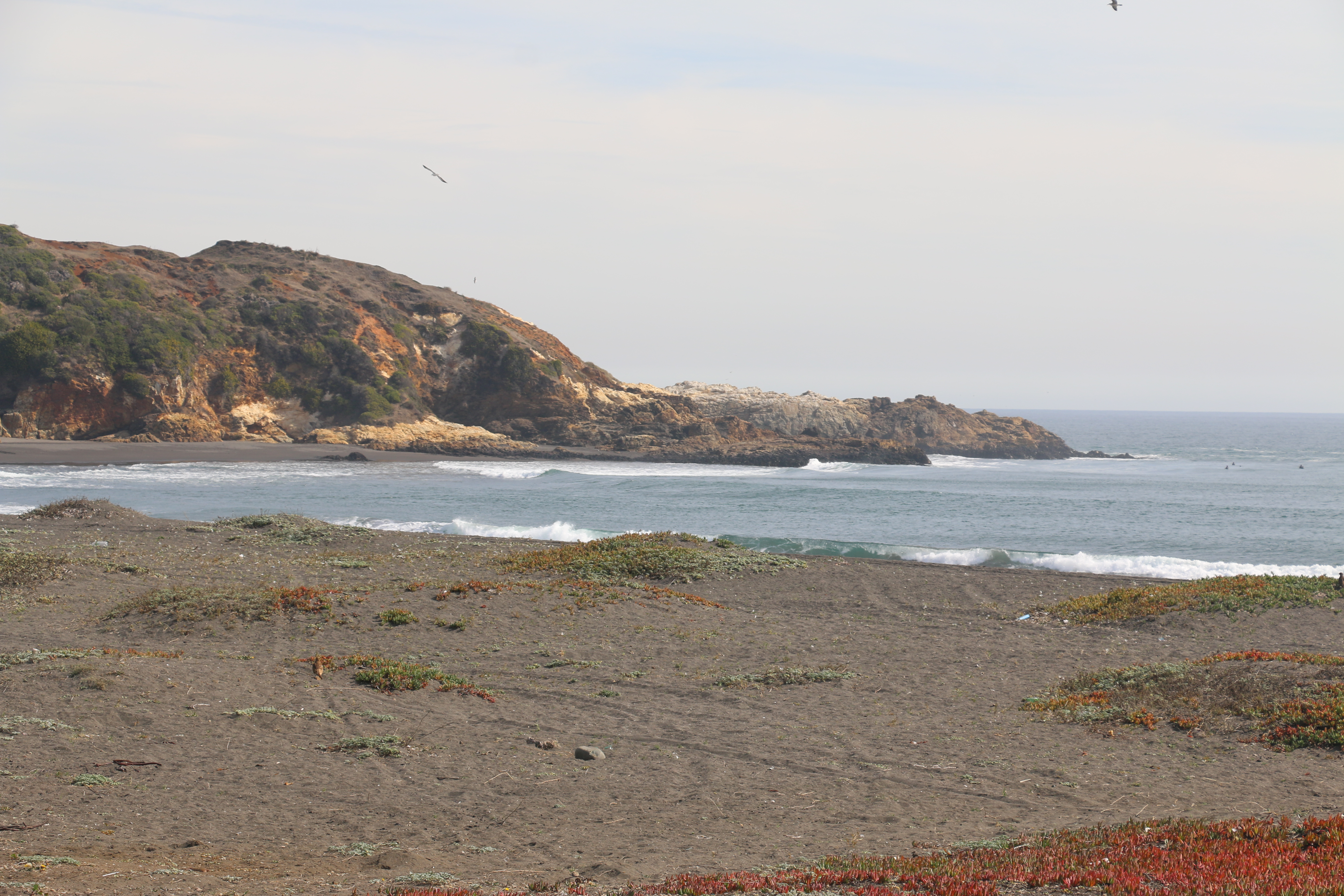 La Rinconada: playa, surf y caleta de pescadores, a 15 minutos de El Roble, Cobquecura